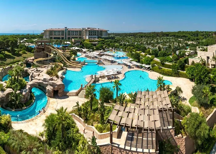 فندق ريجنوم كاريا 5*