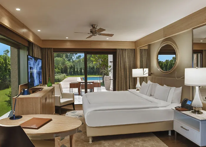 ريجنوم كاريا فندق