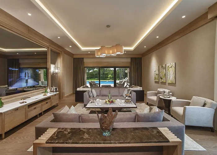 فندق ريجنوم كاريا